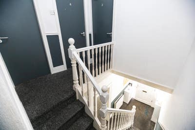 Large Double Bedroom! House Close to Smithdown! Main Photo