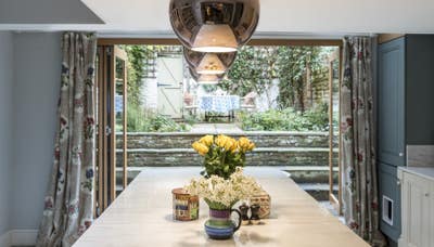 11.7.15 Double in Victorian Notting Hill house  Main Photo
