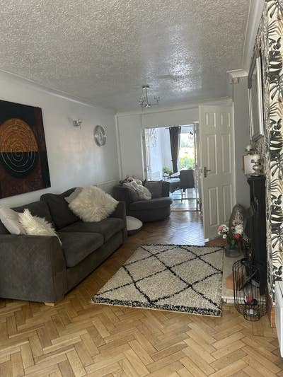 Double room available in local village community Main Photo