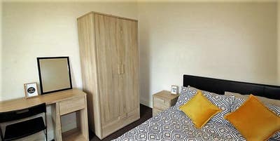 Large Fully Furnished Double Room Main Photo