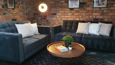 🏠 Reduced Rent - Home Near Smithdown Road 🌟 Main Photo