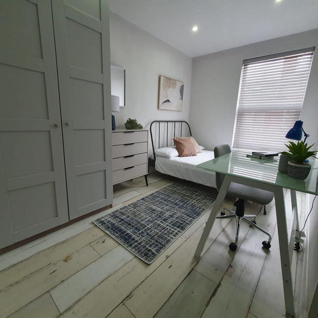 🏡 Stunning Home in Prime Location - Reduced Rent  Main Photo