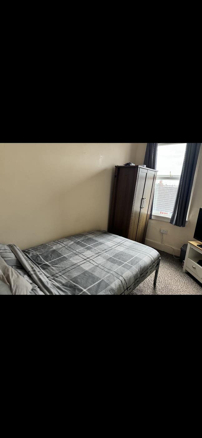 Excellent Double Room Available Main Photo