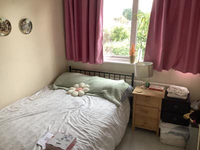 Double room in quiet house overlooking the garden. Main Photo