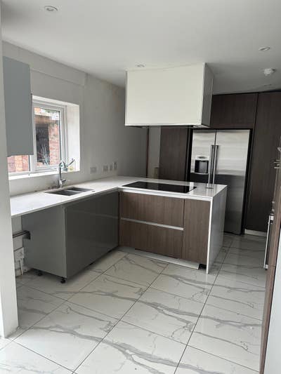 3 bedroom house available immediately  Main Photo
