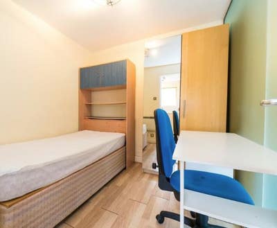 Poplar I Limhouse I All bills included Main Photo