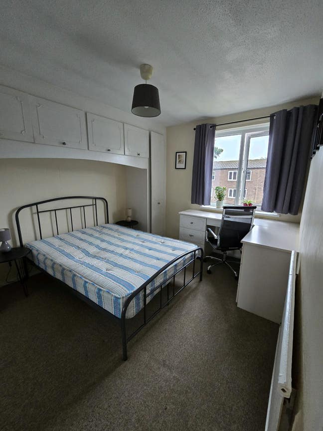 Large room  Main Photo
