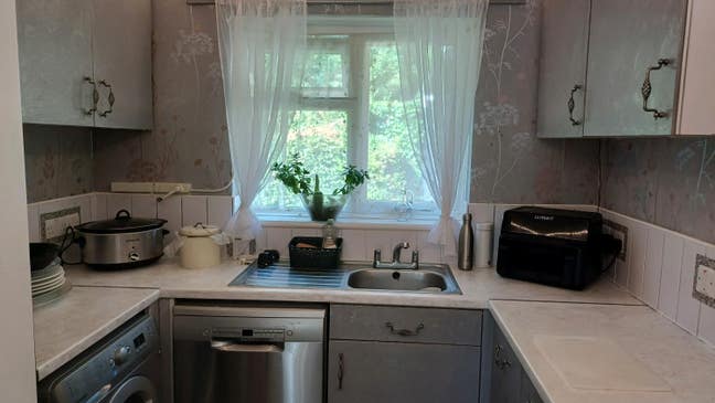 Cosy 1 bed Bungalow near all amenities  Main Photo