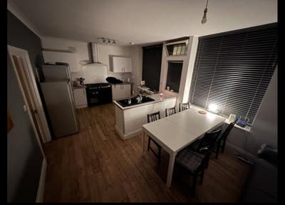 1 en-suite double and 1 Double available  Main Photo