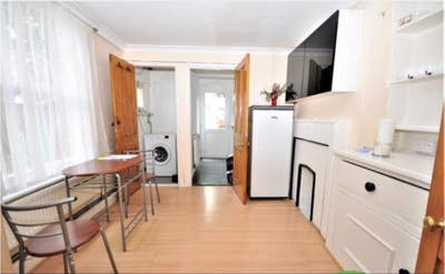 Flats to rent Main Photo
