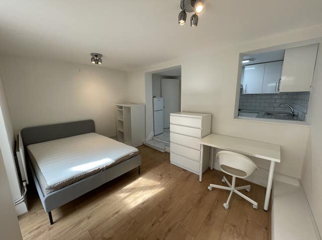 Spacious Studio Flat - Camden Town Main Photo
