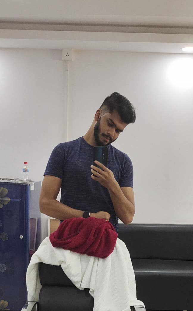 Seeking Accommodation &  Flatmates to Share Main Photo