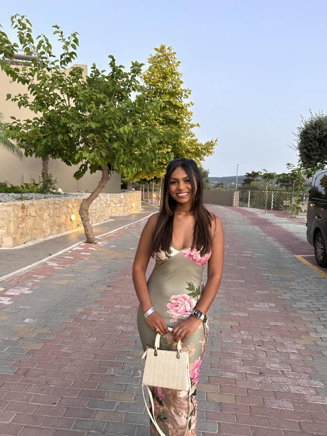 Professional Female seeks a double room Main Photo