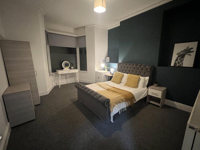 🔥🔥 large Double room £500  pcm towncentre Main Photo