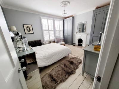 Dble room private bath stylish whole house  Main Photo