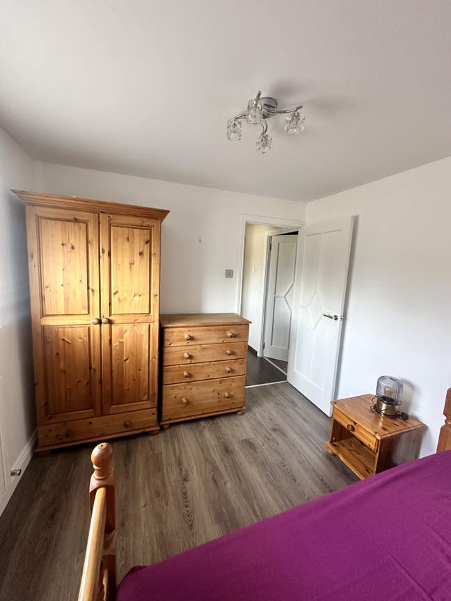  Modern Single Room Near Town Centre & Gatwick Main Photo