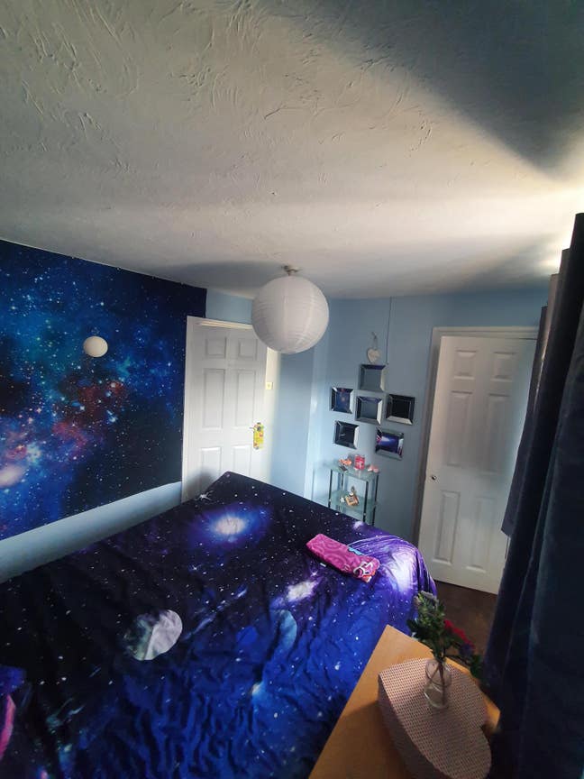  Large Double bedroom  Big discount!  Main Photo