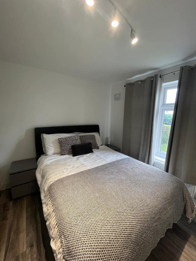 1 bedroom apartment, all bills inc. Main Photo