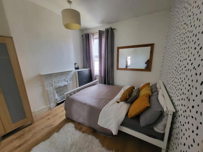 Room female's only  Main Photo