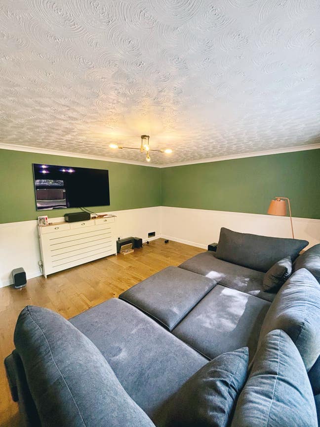 Spacious, modernised, all bill included room Main Photo