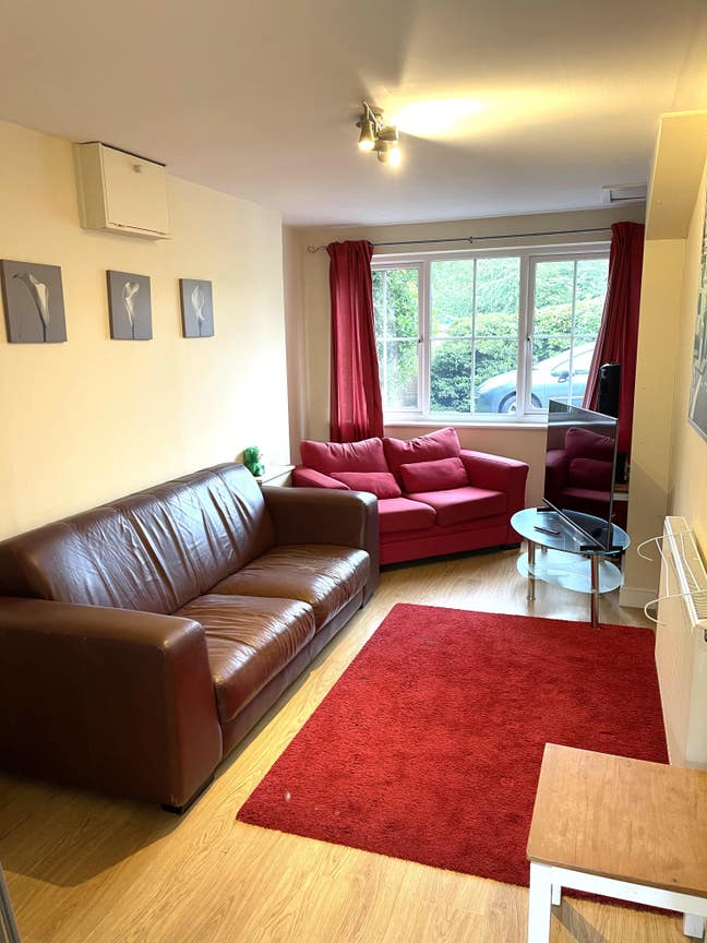** Great Price- Small Double NR5 /Uea/Nnuh/A47** Main Photo