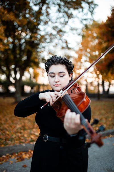 Classical musician looking for a room Main Photo