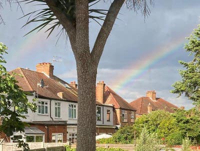 Rooms available in beautiful shared suburban house Main Photo
