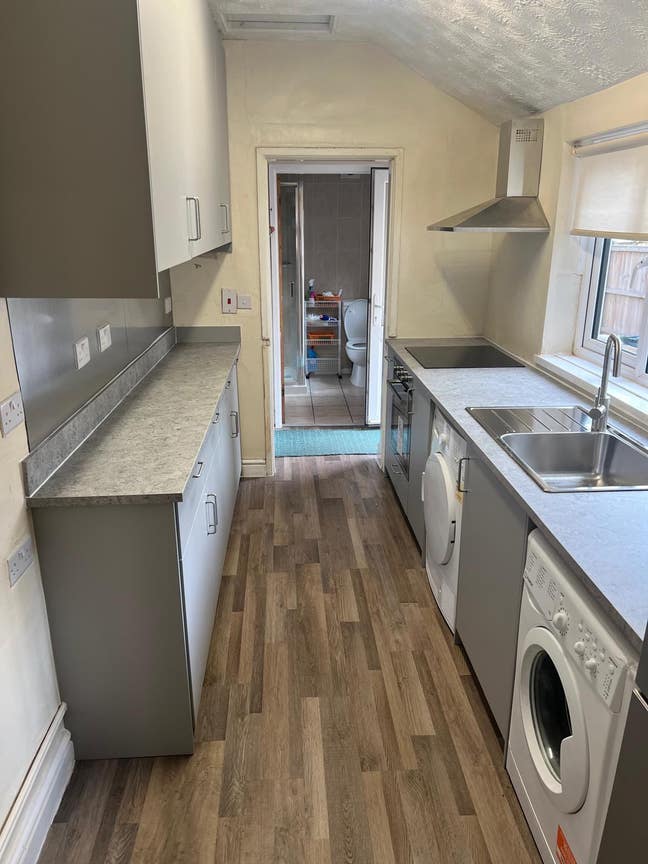1 bedroom to let in 4 beds student house Main Photo