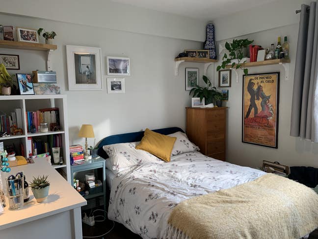 SUBLET: Large double room right by Victoria Park Main Photo