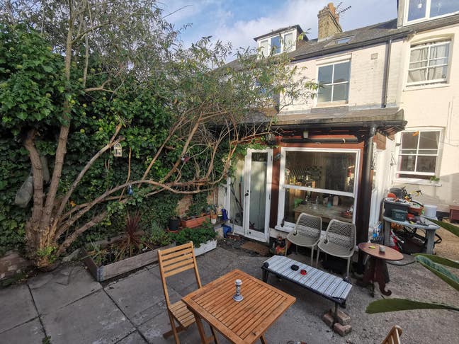 Single Furnished Room-Friendly House off Mill Rd  Main Photo