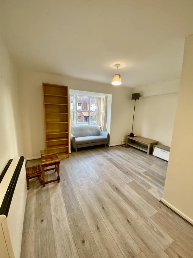 Excellent location 1 Bedroom flat North Wembley St Main Photo