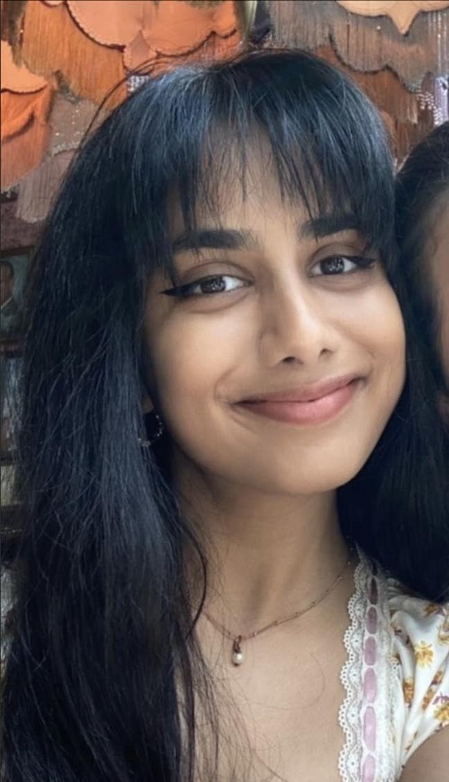 Hi! I'm a 23 year old professional working in... Main Photo