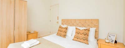 ××× Welcome to our charming 3bed student house ××× Main Photo