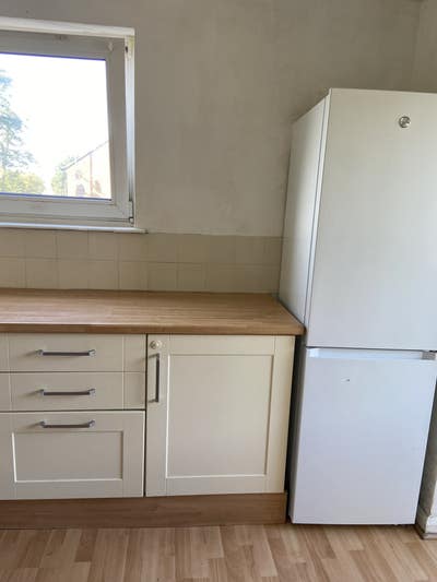 Two Bedroom flat to rent in Weybridge. Main Photo