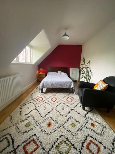 Lovely Quiet Room Main Photo