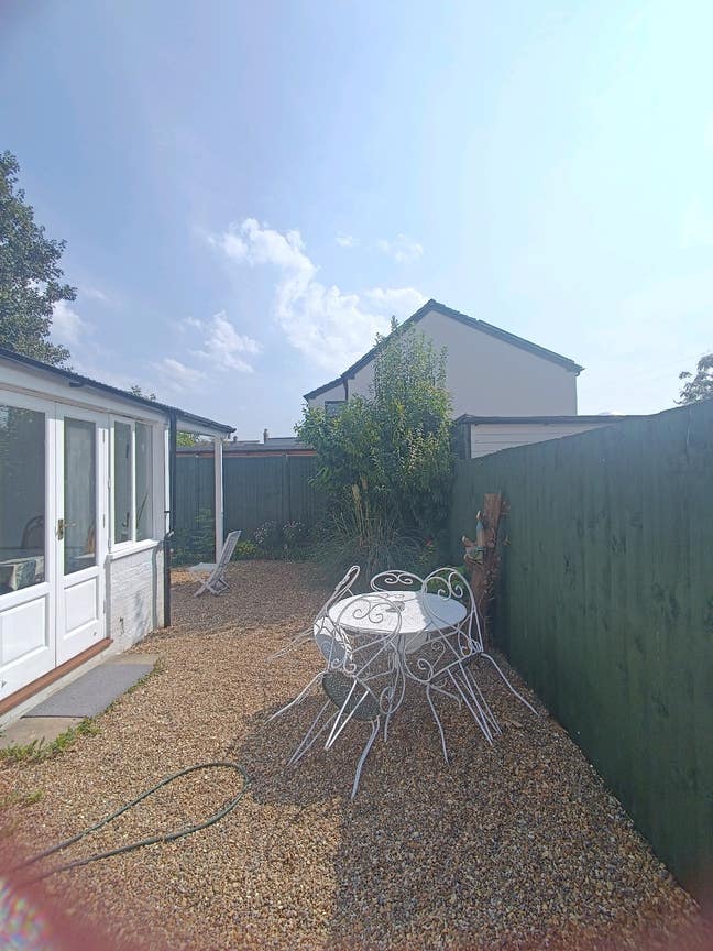  Beautiful double room in quiet house  Main Photo