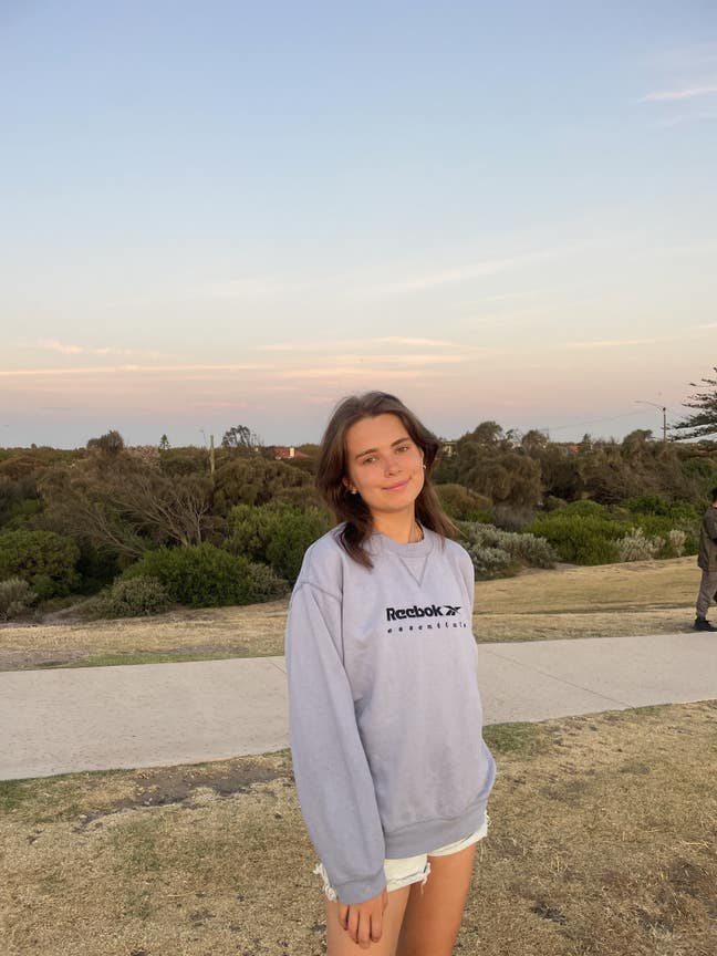 Professional Female seeks a double room Main Photo