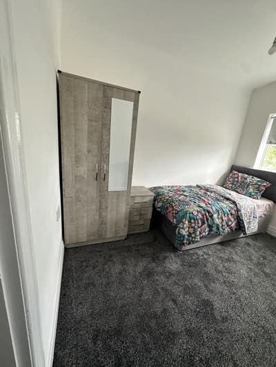 Lovely Single bedroom  Main Photo