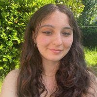 Female, 20s looking for room Main Photo