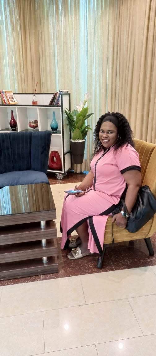 Looking for house/room in Woodford  Main Photo