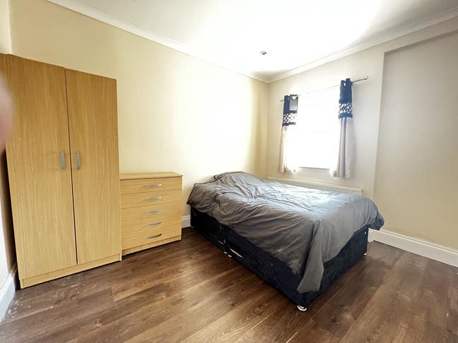 Rooms to rent in a seven sister areas  Main Photo