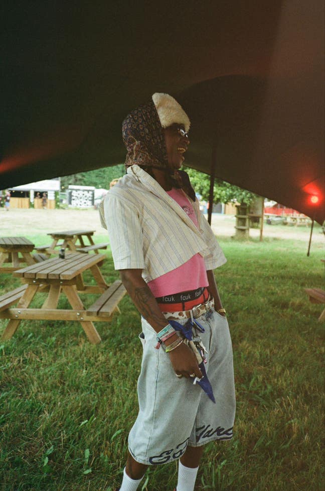 Looking for a place  Main Photo