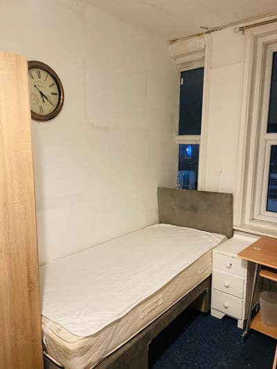 Single room available on mill road  Main Photo