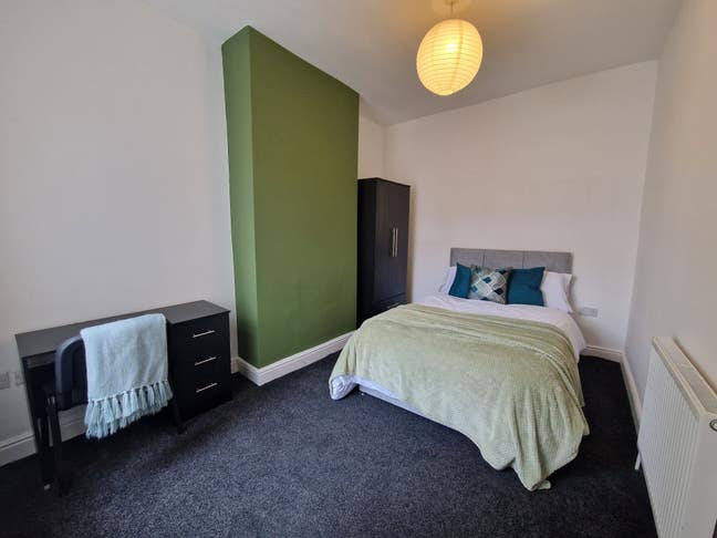 ✨3- Double Affordable Rooms in Salford ✨ Main Photo