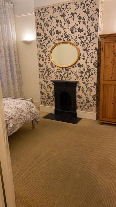 1 Bed room available in a 2 Bedroom house  Main Photo