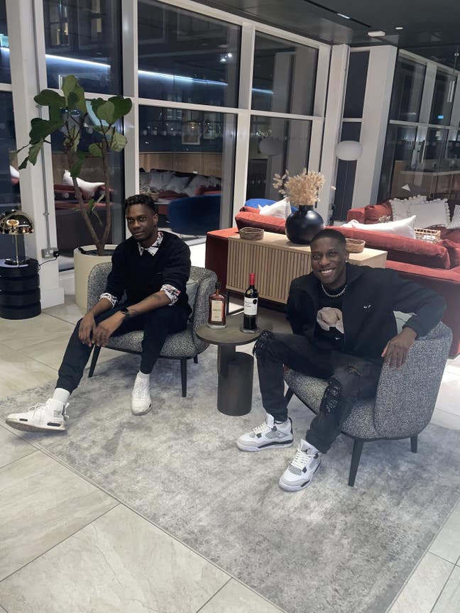 I'm currently looking for a flat or a buddy-u... Main Photo