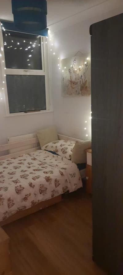 Single room in shared flat Main Photo