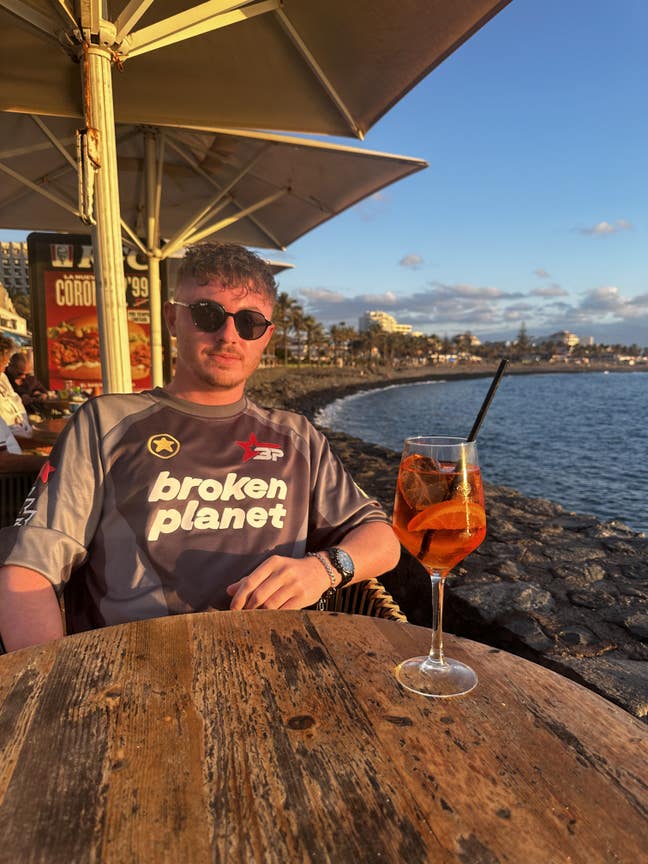 Room Wanted  Main Photo