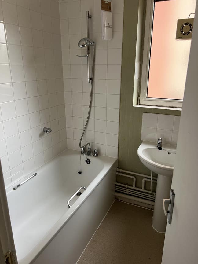 Guardianship: Rooms in Flat shares -Canary Wharf Main Photo