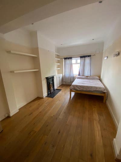  Rooms in a brand new house- Croydon SE25  Main Photo